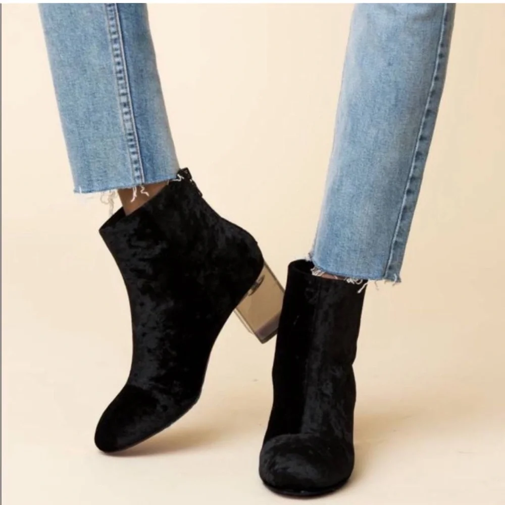 Rag & Bone Drea Black Velvet Ankle Boots